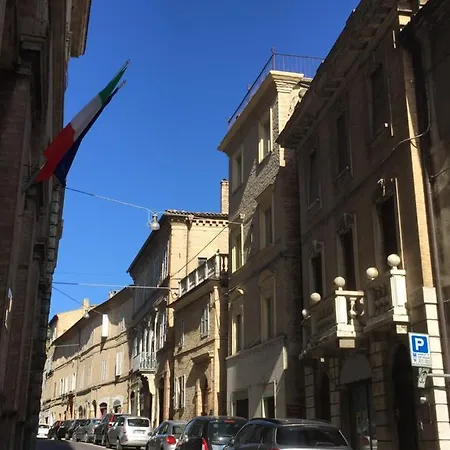Porta Santa Lucia -