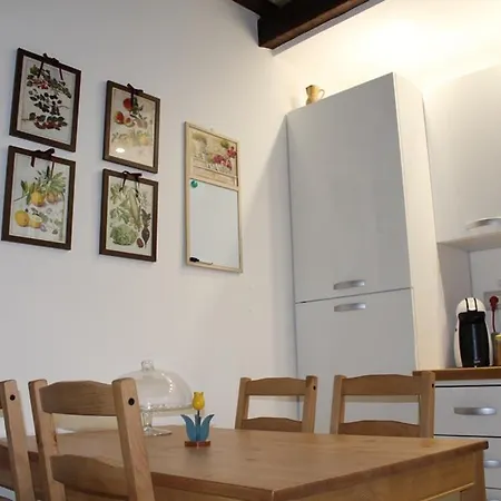 Porta Santa Lucia - Couette-café Fermo